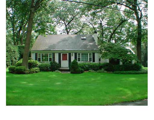 3 Monroe Rd, Wellesley, MA 02481 photo 1