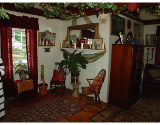 13 Cushing St, Ashburnham, MA 01430 photo 8