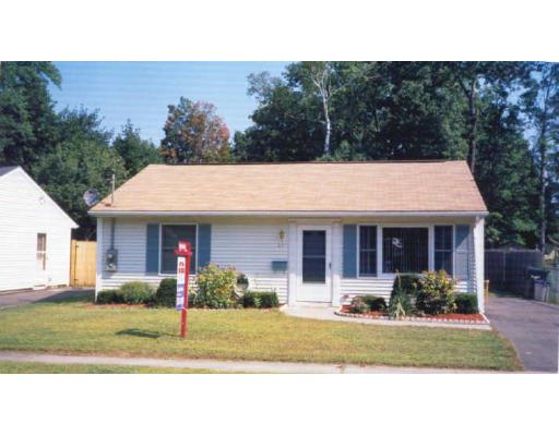 67 Champlain Ave, Springfield, MA 01151 photo 1