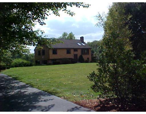 1061 Sutton St, Northbridge, MA 01534 photo 1