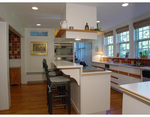 915 High St, Dedham, MA 02026 photo 6