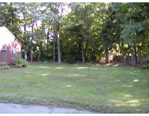 4 Robert Dr, Georgetown, MA 01833 photo 3