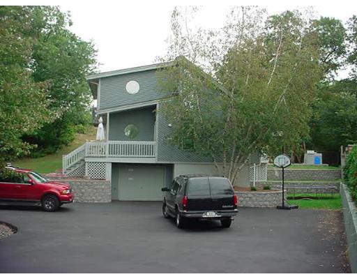 10 Oakridge Dr, Saugus, MA 01906 photo 1