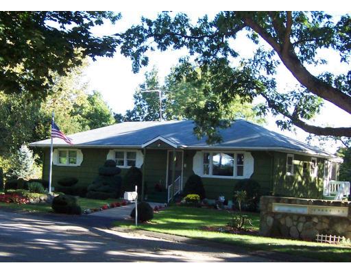 12 Ruby Rd, Saugus, MA 01906 photo 1