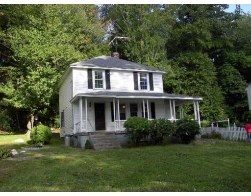 28 Taft Ave, Mendon, MA 01756 photo 1