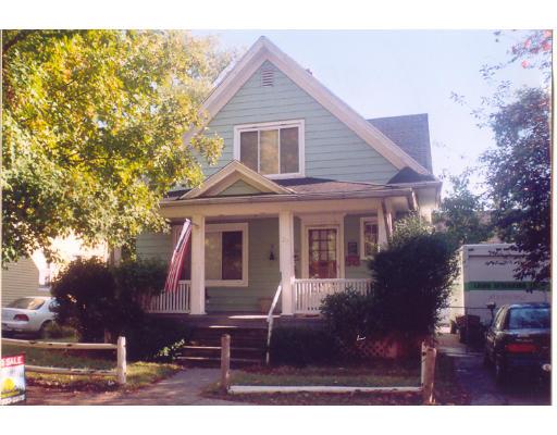 27 Bryant St, Springfield, MA 01108 photo 1