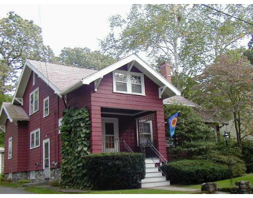 23 Maple Rd, Melrose, MA 02176 photo 1