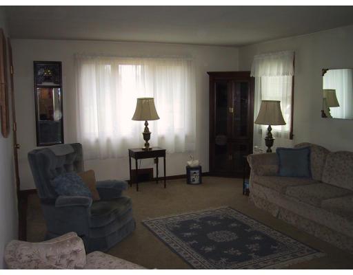 162 Nelson, Chicopee, MA 01020 photo 2