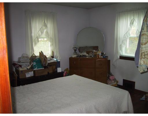 162 Nelson, Chicopee, MA 01020 photo 3