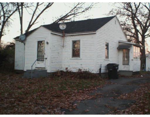 17 Drake St, Springfield, MA 01119 photo 1