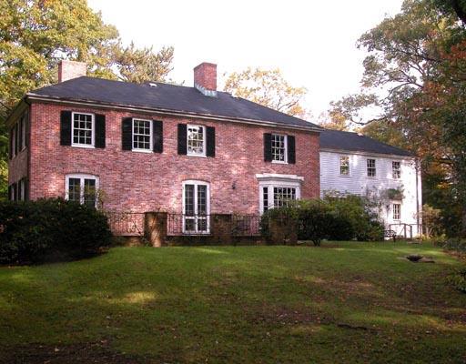 96 Sears Rd, Brookline, MA 02445 photo 1