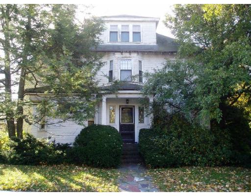 32 Salisbury Rd, Brookline, MA 02445 photo 1