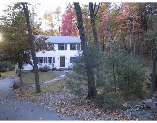 145 East St, Upton, MA 01568 photo 1