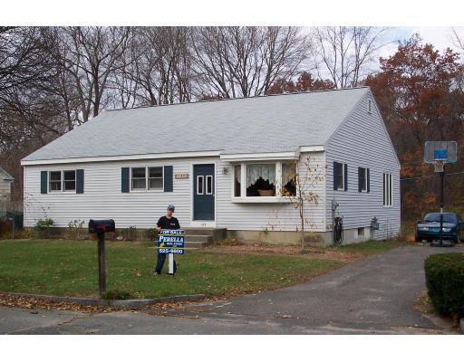 169 Slumber Ln, Springfield, MA 01128 photo 1