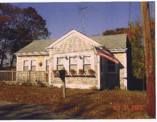 104 Circuit Ave, Wareham, MA 02571 photo 1