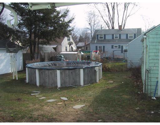 27 Barton St, Springfield, MA 01104 photo 8