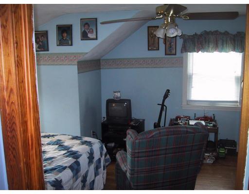 27 Barton St, Springfield, MA 01104 photo 6