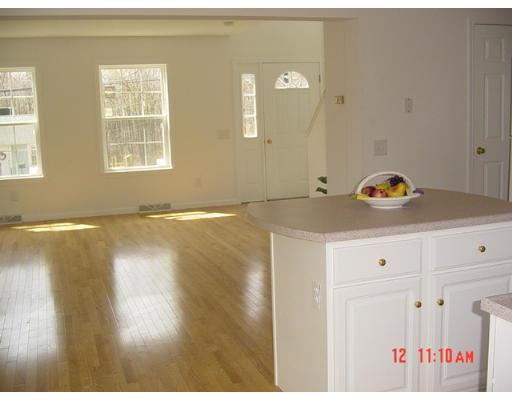 45 Robbins, Acton, MA 01720 photo 6