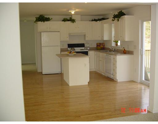 45 Robbins, Acton, MA 01720 photo 5