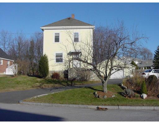 28 Beacon St, Stoneham, MA 02180 photo 1