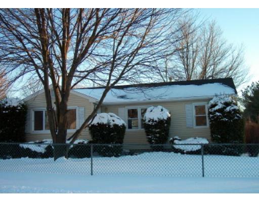 5 Lively Ln, Springfield, MA 01109 photo 1