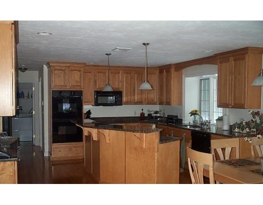6 Cardinal Ct, Stow, MA 01775 photo 3
