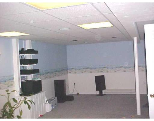 25 Vinal St, Hudson, MA 01749 photo 3