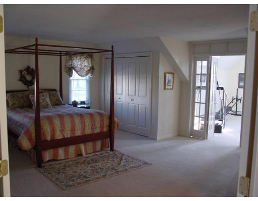17 Juniper, Upton, MA 01568 photo 4