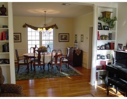 17 Juniper, Upton, MA 01568 photo 3