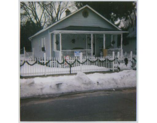 65 Barber St, Springfield, MA 01109 photo 1