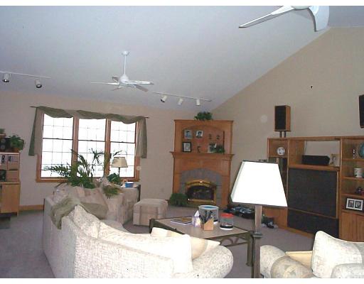 5 Hillside Dr, Hadley, MA 01035 photo 4