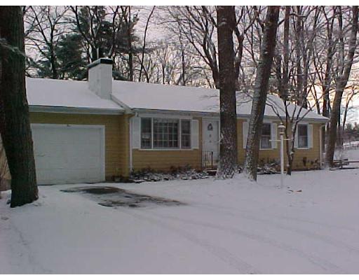 5 Moore Dr, Ayer, MA 01432 photo 2