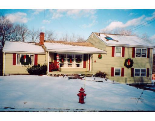 9 Upton Ave, North Reading, MA 01864 photo 1