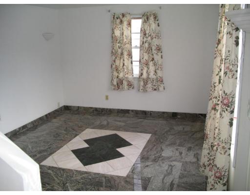 16 Nutmeg, Worcester, MA 01603 photo 3