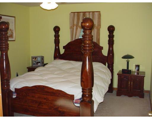 12 Mockingbird Ln, Maynard, MA 01754 photo 5