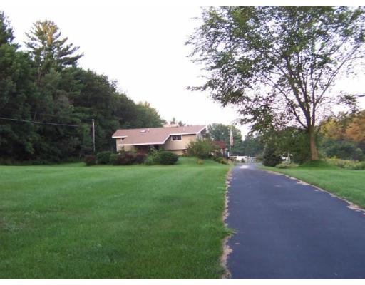 63 Stage Rd, Hampstead, NH 03841 photo 1