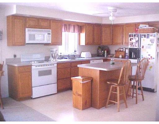 31 Fuller St, Halifax, MA 02338 photo 2