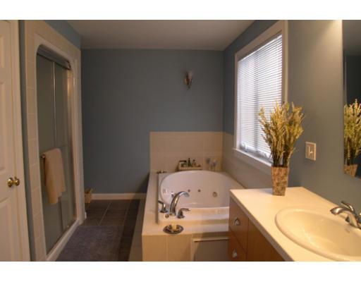 2 Granite Rd, Townsend, MA 01469 photo 9