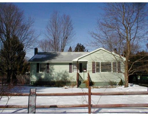 13 Pomeroy St, Easthampton, MA 01027 photo 1