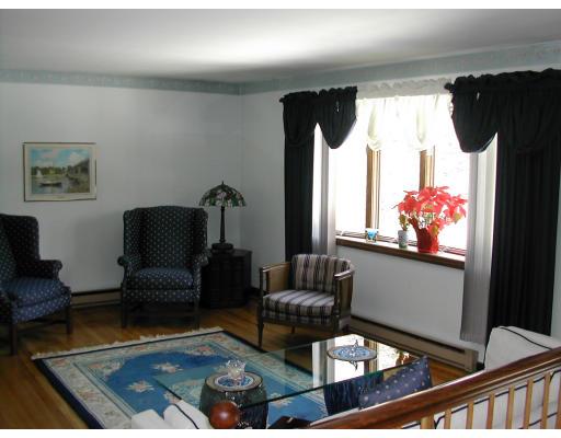 6 Burdon St, Whitinsville, MA 01588 photo 3