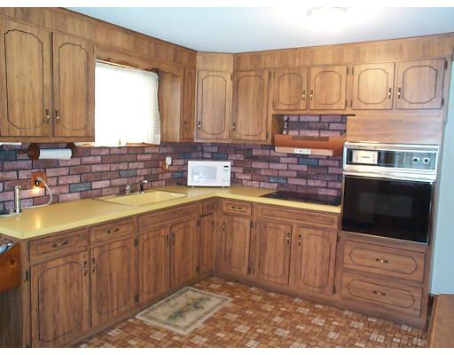 28 Border St, Springfield, MA 01104 photo 2
