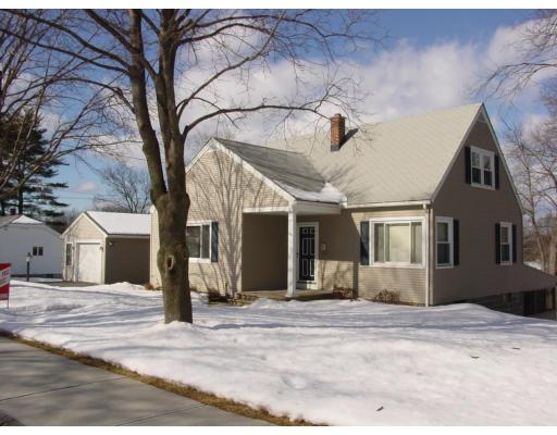 802 Britton St, Chicopee, MA 01020 photo 1