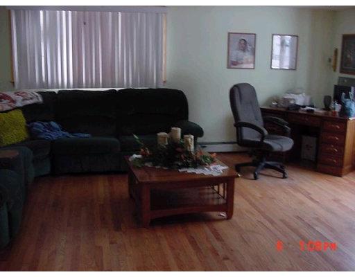 258 Grattan, Fall River, MA 02721 photo 2