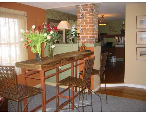 19 Endicott St, Danvers, MA 01923 photo 4