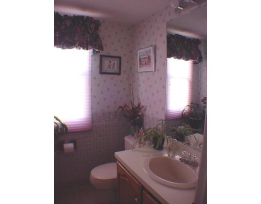 14 Blithewood Ter, Worcester, MA 01604 photo 2