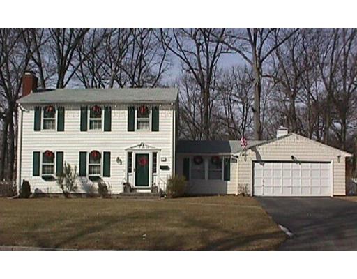 174 Pine Crest Dr, Woonsocket, RI 02895 photo 1