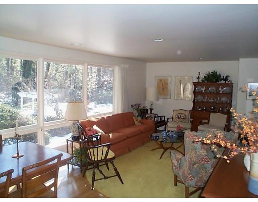 7 Robin Rd, Sharon, MA 02067 photo 3