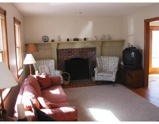 5 Stanley Ct, Gloucester, MA 01930 photo 3