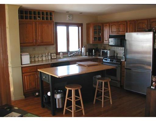 5 Stanley Ct, Gloucester, MA 01930 photo 4