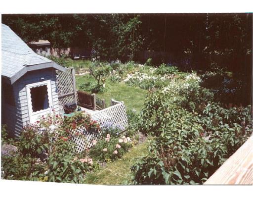 15 Munroe St, Georgetown, MA 01833 photo 3